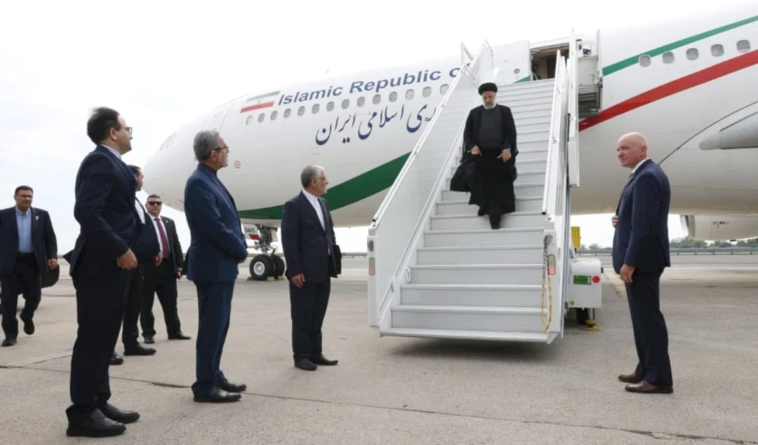 Ebrahim Raisi llevó a Nueva York la opinión del pueblo iraní y ante el plenario de Naciones Unidas explicará sobre la política exterior de la República Islámica. Ebrahim Raisi llevó a Nueva York la opinión del pueblo iraní y ante el plenario de Naciones Unidas explicará sobre la política exterior de la República Islámica.