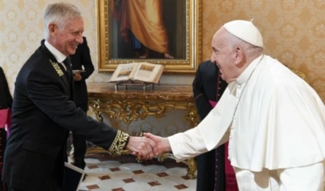 Papa Francisco se reúne con el nuevo embajador ruso en el Vaticano