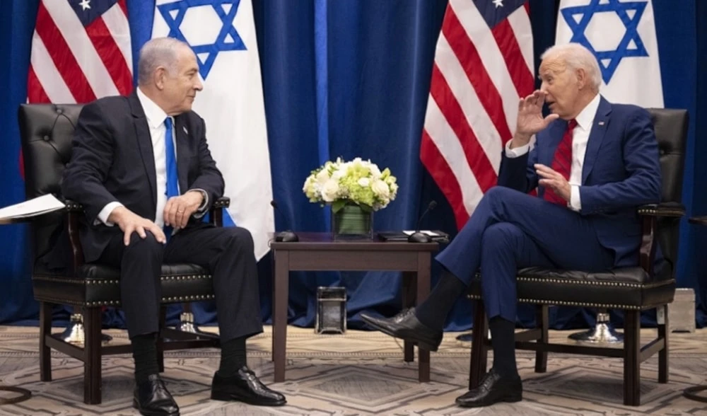 Para su tan añorado encuentro, el ultra derechista debió esperar 20 minutos por el anfitrión en el Hotel Intercontinental donde se llevó a cabo la cita.