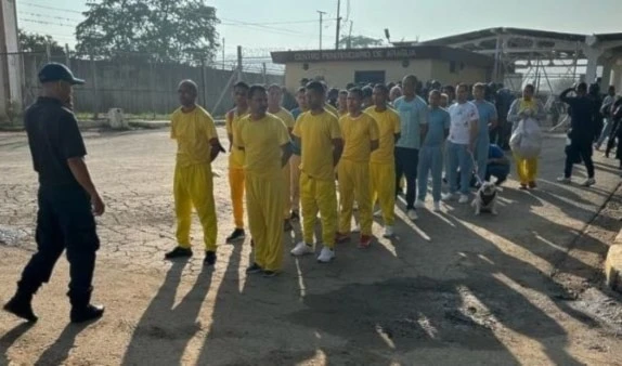El centro penitenciario de Tocorón pasará a un proceso de reestructuración y será desalojado por completo, informó el Gobierno de Venezuela.
