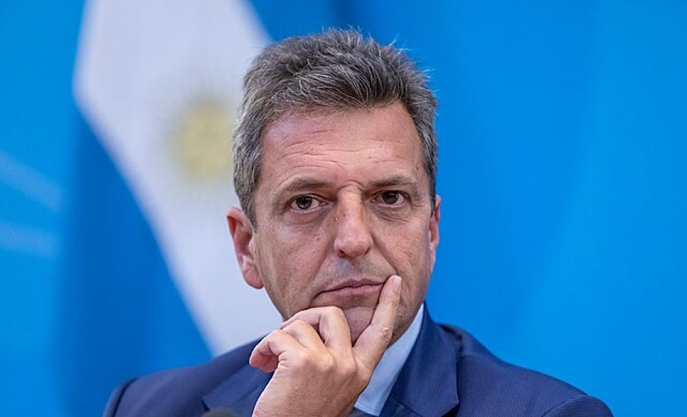 Candidato presidencial critica propuesta de dolarizar Argentina