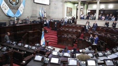Líderes iberoamericanos exigen respeto a la democracia en Guatemala