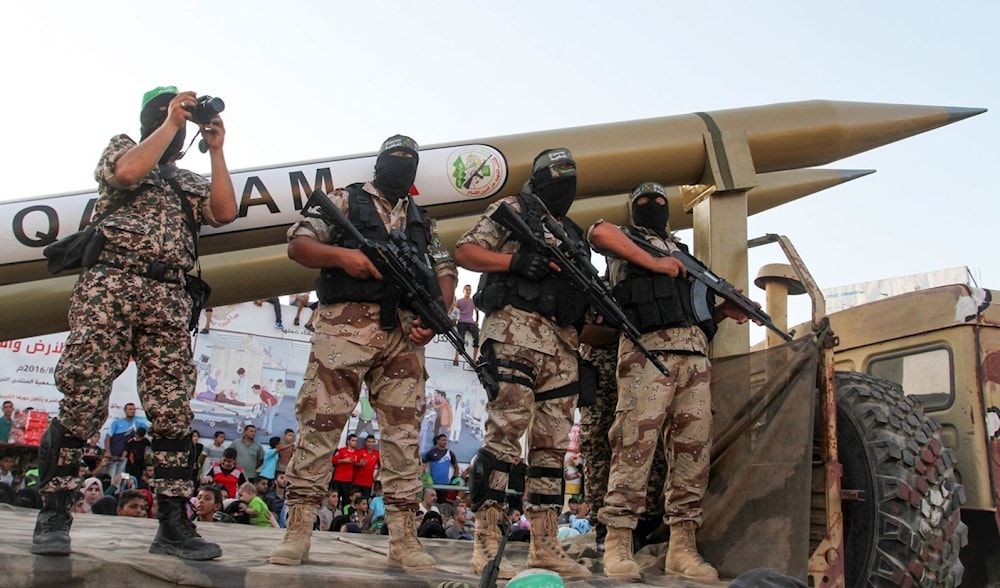Hamas lanzó sus cohetes desde la Franja de Gaza hacia Tel Aviv al comenzar el año 2024 en respuesta a las masacres sionistas contra civiles palestinos. 