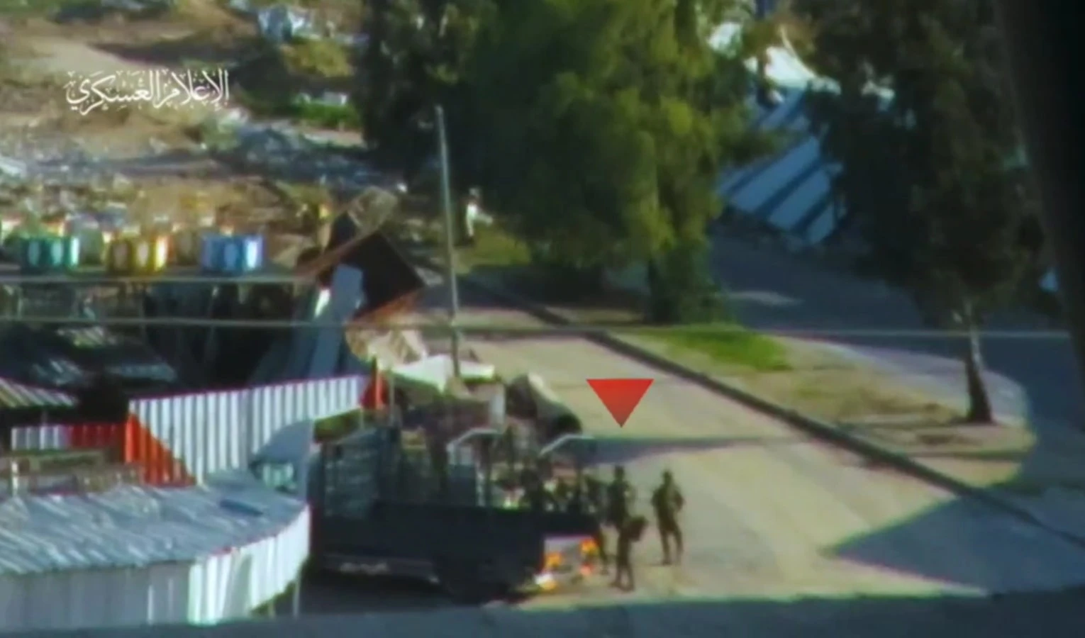 Documentación de los ataques de la resistencia contra soldados de las fuerzas de ocupación que penetraban al sur del barrio de Al-Zaytoun en la ciudad de Gaza.