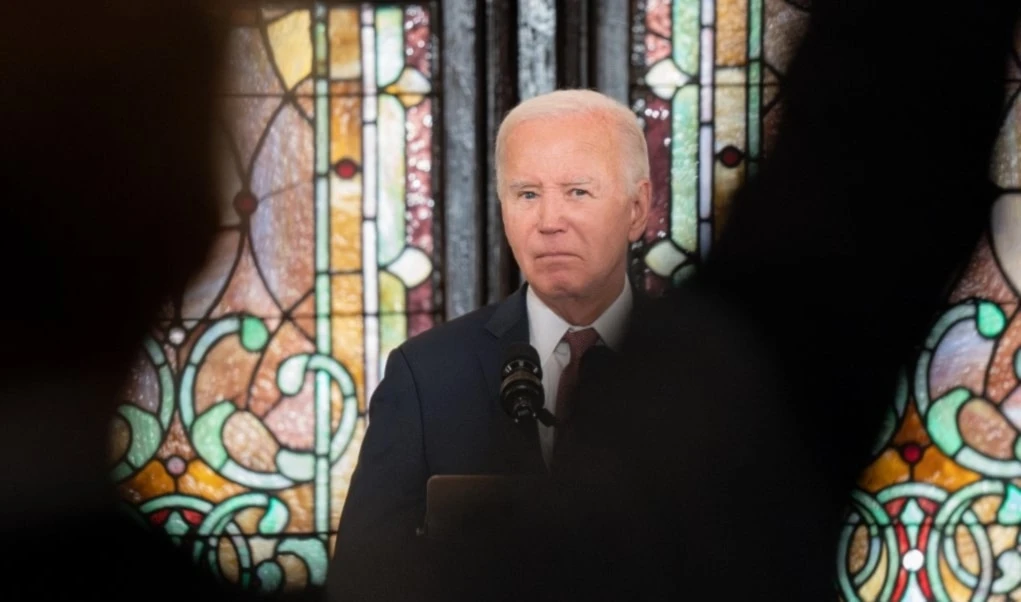 Presidente de EE.UU. enfrenta críticas tras agresión a Yemen