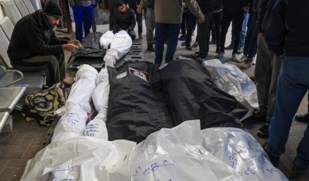 La ocupación israelí cometió 12 masacres contra familias gazatiés en las últimas 24 horas.