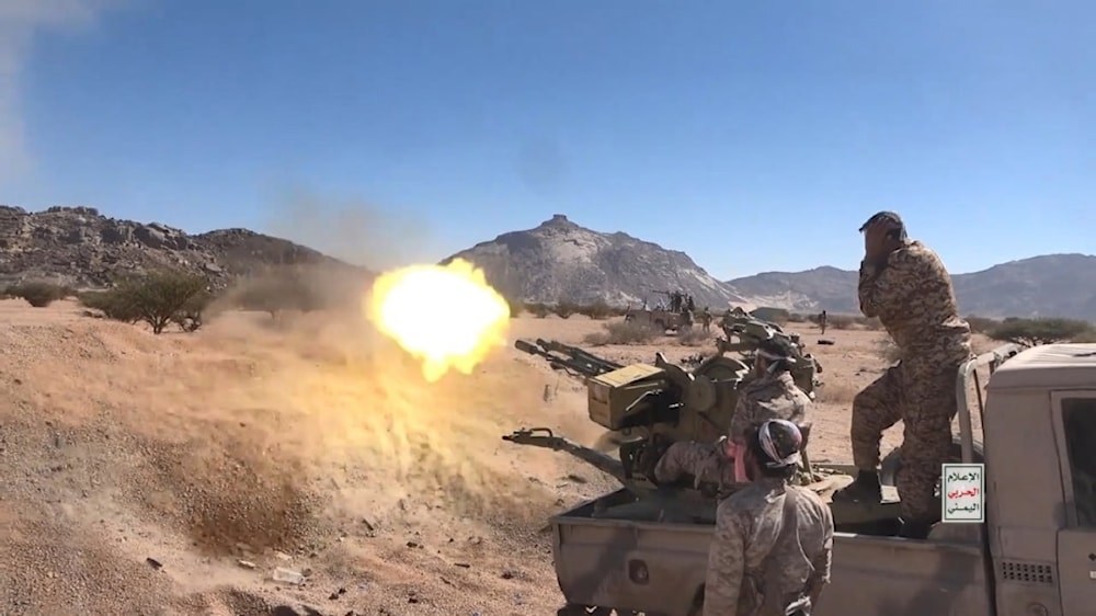 maniobras militares en Yemen, en respuesta a los bombardeos norteamericanos.