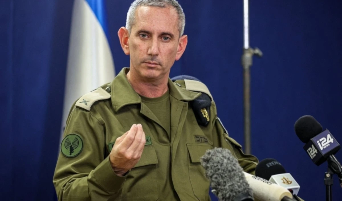 La capacidad de la unidad portavoz del ejército israelí es limitada para responder de manera eficaz al flujo interminable de material visual y publicitario que difunde Hamas.