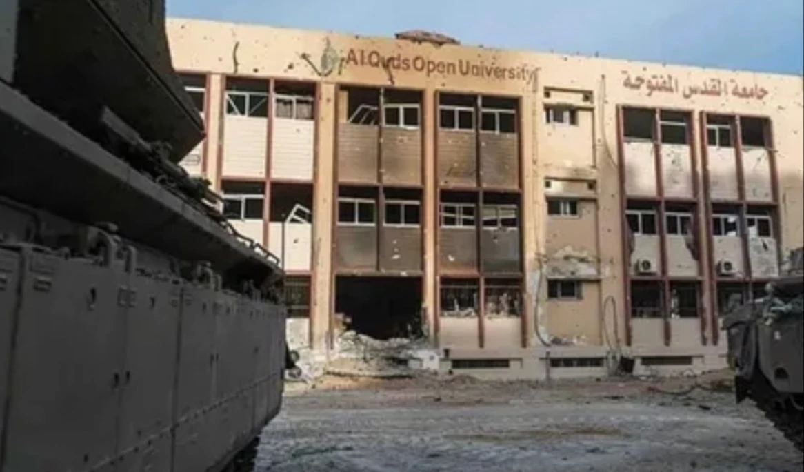 El ente ocupante sionista destruyó todas las universidades en Gaza. El ente ocupante sionista destruyó todas las universidades en Gaza.