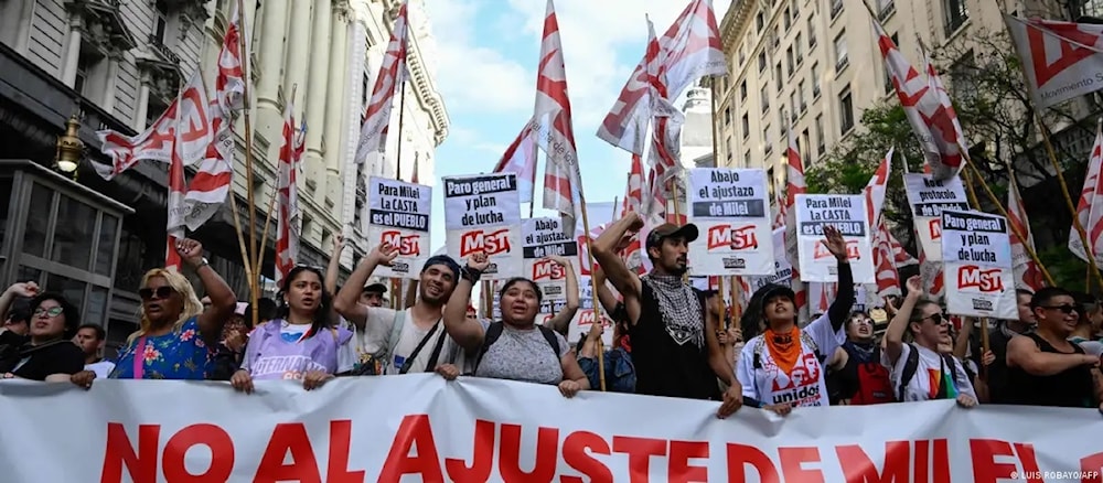 Protestas contra el plan de Milei en Argentina.