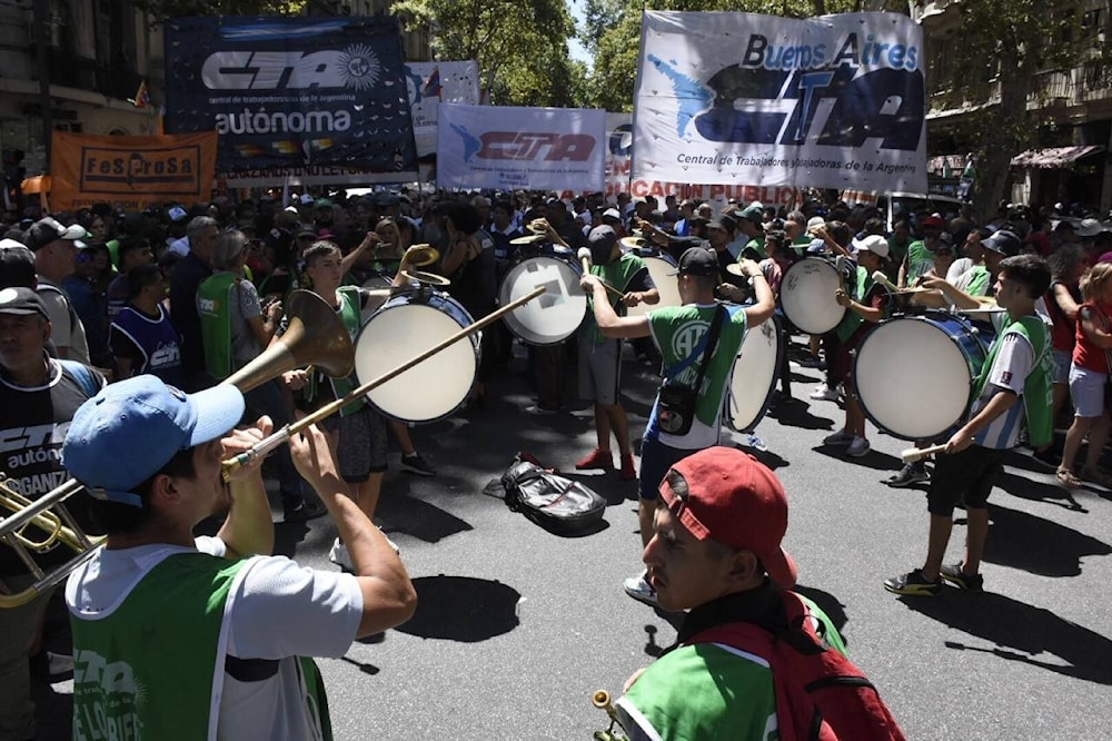 Paro en Argentina rechaza medidas del ultraderechista Javier Milei