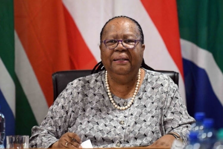 Ministra de Relaciones Exteriores de Sudáfrica, Naledi Pandor.