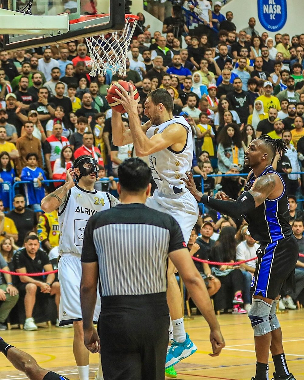 Al Riyadi conquista noveno título en internacional de básquet de Dubái.