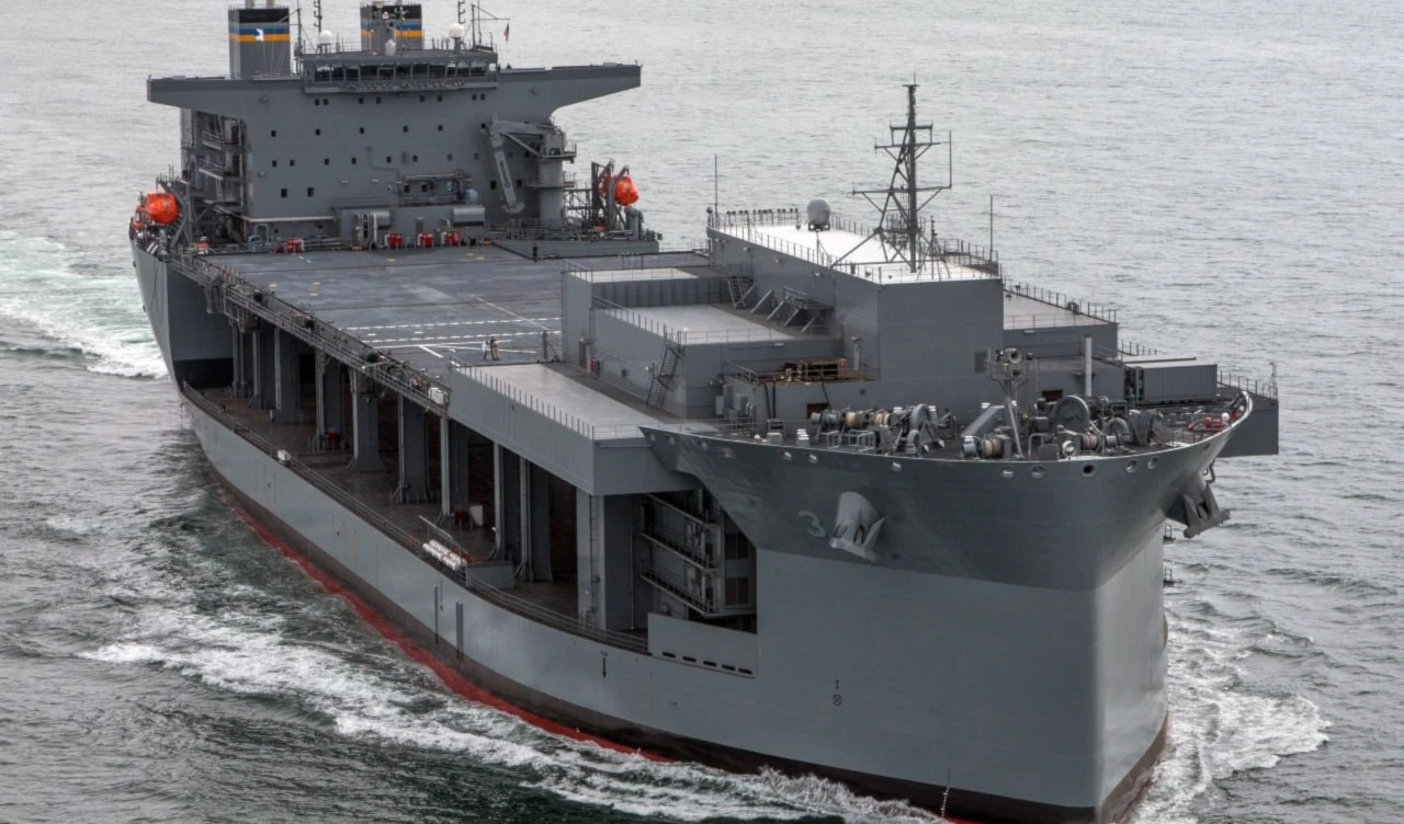 El siniestrado buque Lewis B. Puller tiene la misión de proporcionar apoyo logístico a las fuerzas estadounidenses que participan en la agresión contra Yemen.