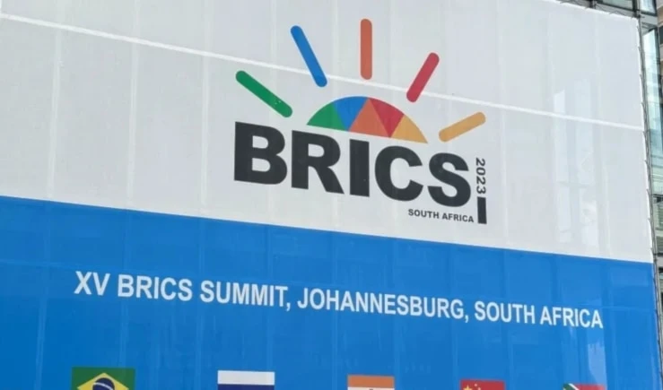 Egipto, Irán, Emiratos Árabes Unidos, Arabia Saudita y Etiopía se unieron a los miembros fundadores del BRICS, Brasil, Rusia, India, China y Sudáfrica. Egipto, Irán, Emiratos Árabes Unidos, Arabia Saudita y Etiopía se unieron a los miembros fundadores del BRICS, Brasil, Rusia, India, China y Sudáfrica.