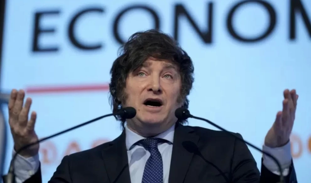 La decisión de Milei es la estupidez y la improvisación llevadas a la política exterior, dijo Atilio Boron. La decisión de Milei es la estupidez y la improvisación llevadas a la política exterior, dijo Atilio Boron.