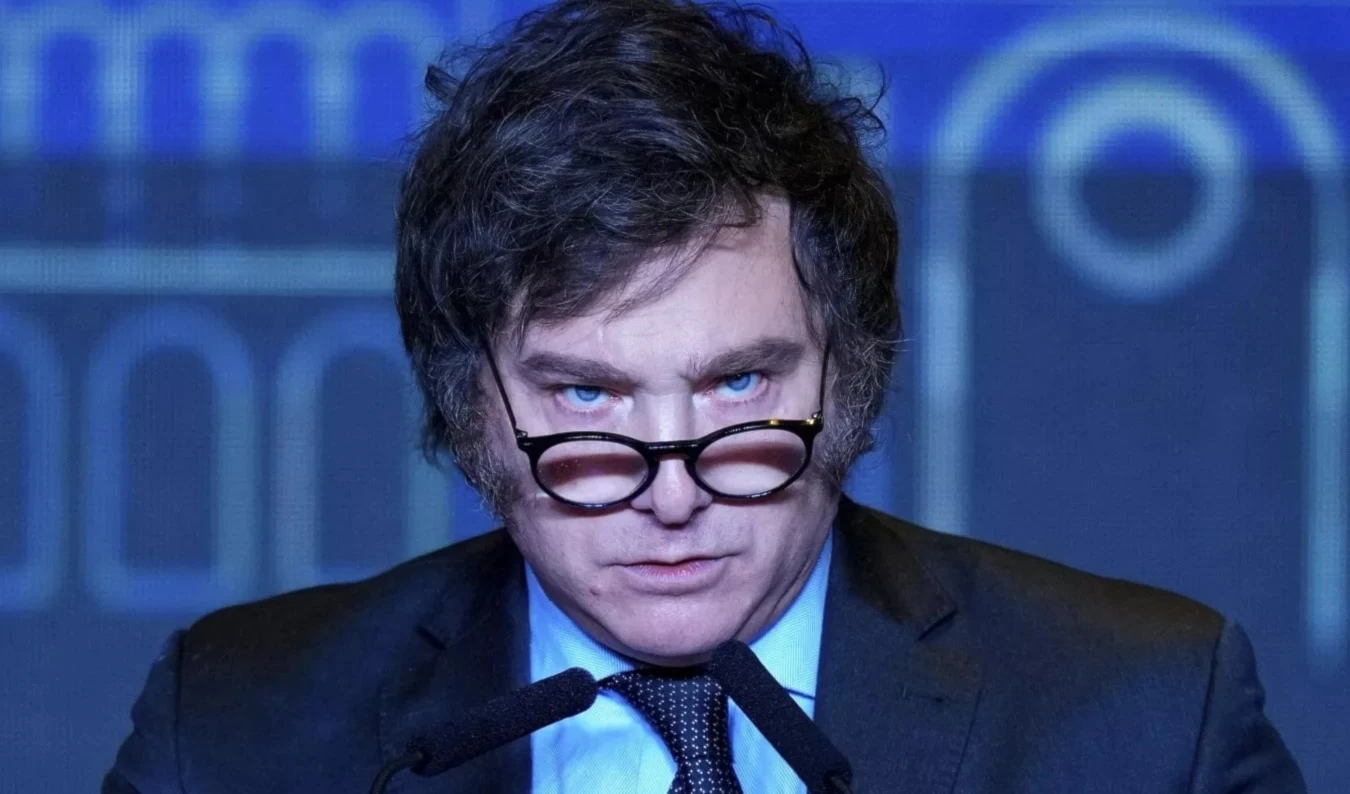 Revelan caída récord en el respaldo al presidente de Argentina. Foto: AP.