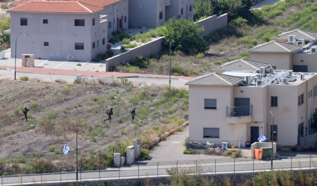 Los residentes en el norte de los territorios ocupados temen no poder regresar nunca a sus hogares.