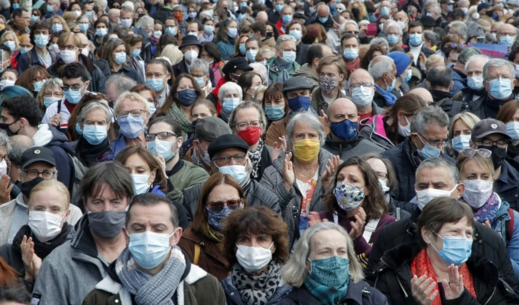 Imagen refrencial de la pandemia de Covid 19. Foto: AP.