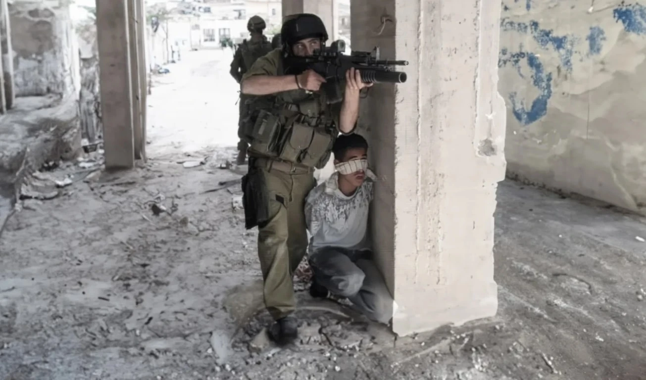 “Israel” usa a los palestinos como escudos humanos en Gaza.