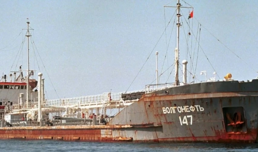 Buque petrolero ruso perteneciente a la llamada flota en la sombra. Buque petrolero ruso perteneciente a la llamada flota en la sombra.