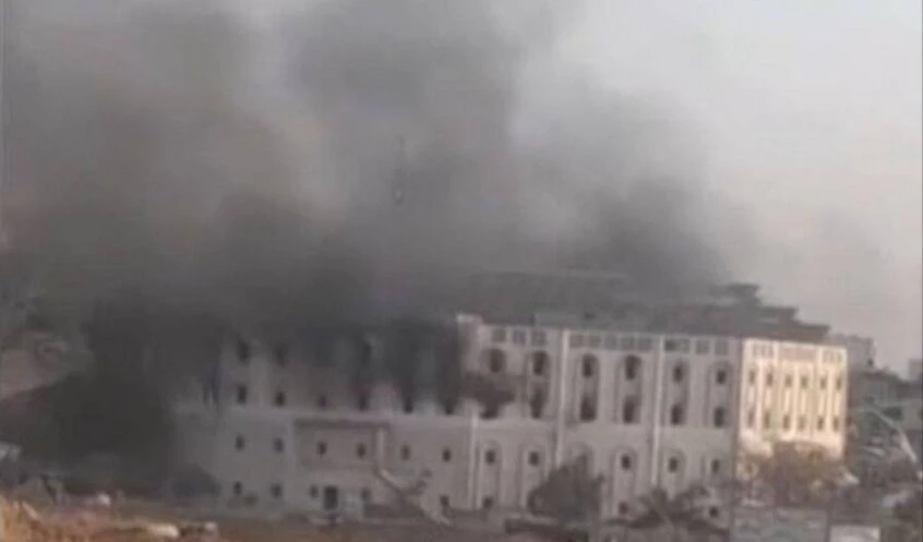 Ejército de ocupación israelí quema hospital de Indonesia, norte de Gaza. 21 de octubre de 2024 (Foto: Redes Sociales)