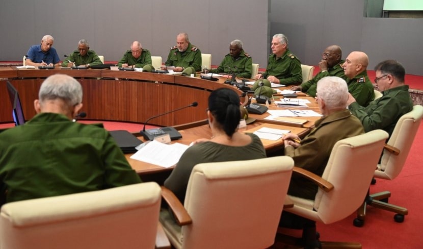 Reunión del Consejo de Defensa Nacional de Cuba (Foto: Presidencia Cuba)