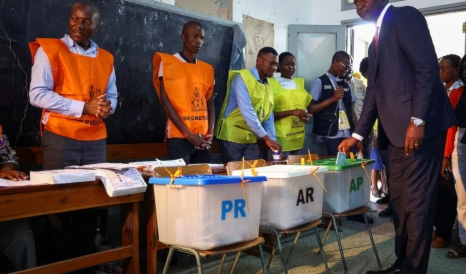 Tras recientes elecciones, gobierno de Mozambique conserva el poder