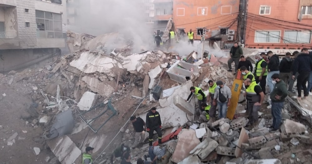 Restos de un edificio bombardeado en el barrio de Ramal, ciudad de Tiro, al sur del país. (Foto: Agencia Nacional de Noticias)