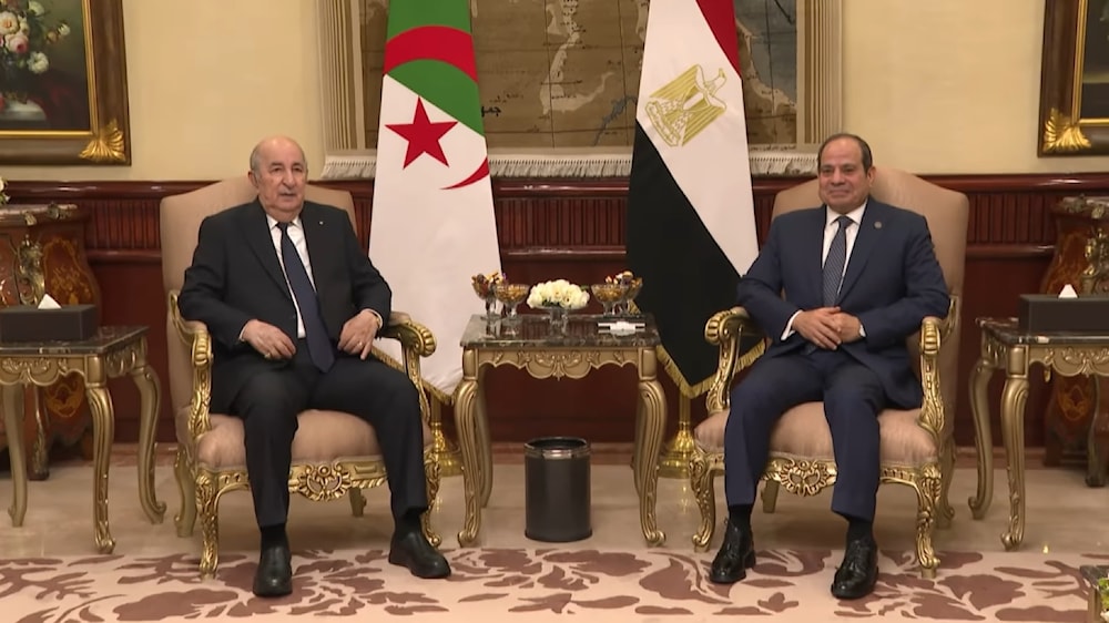 El presidente argelino, Abdelmadjid Tebboune, y su homólogo egipcio, Abdel Fattah El-Sisi, durante un reciente encuentro. 