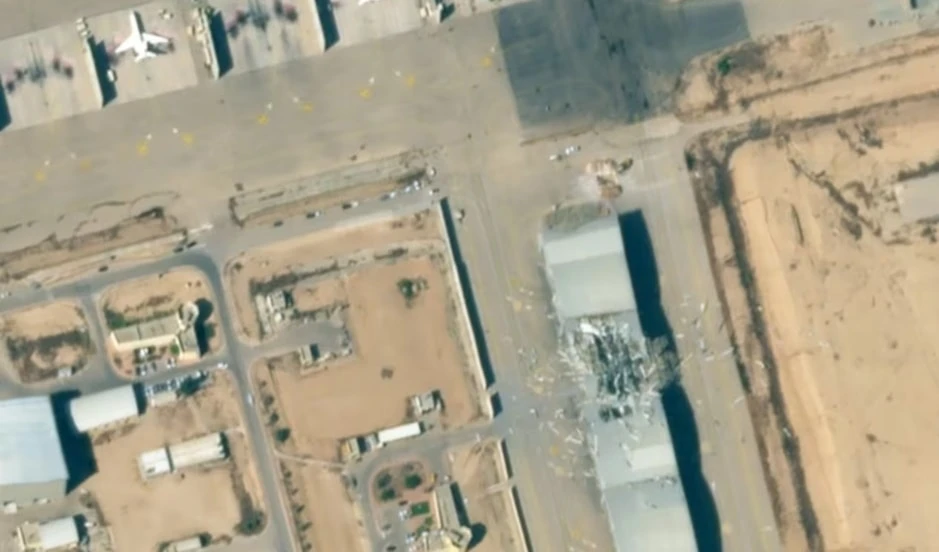 Imagen satelital del ataque iraní a la base aérea Nevatim en el sur de “Israel”. Imagen satelital del ataque iraní a la base aérea Nevatim en el sur de “Israel”.