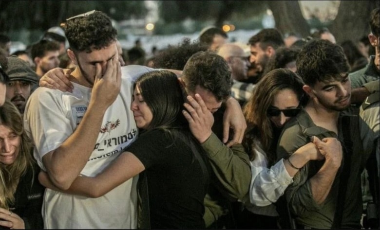 Los israelíes exigen a su gobierno lograr un acuerdo con la Resistencia palestina para traer de vuelta a los prisioneros. (Foto: Medios israelíes)