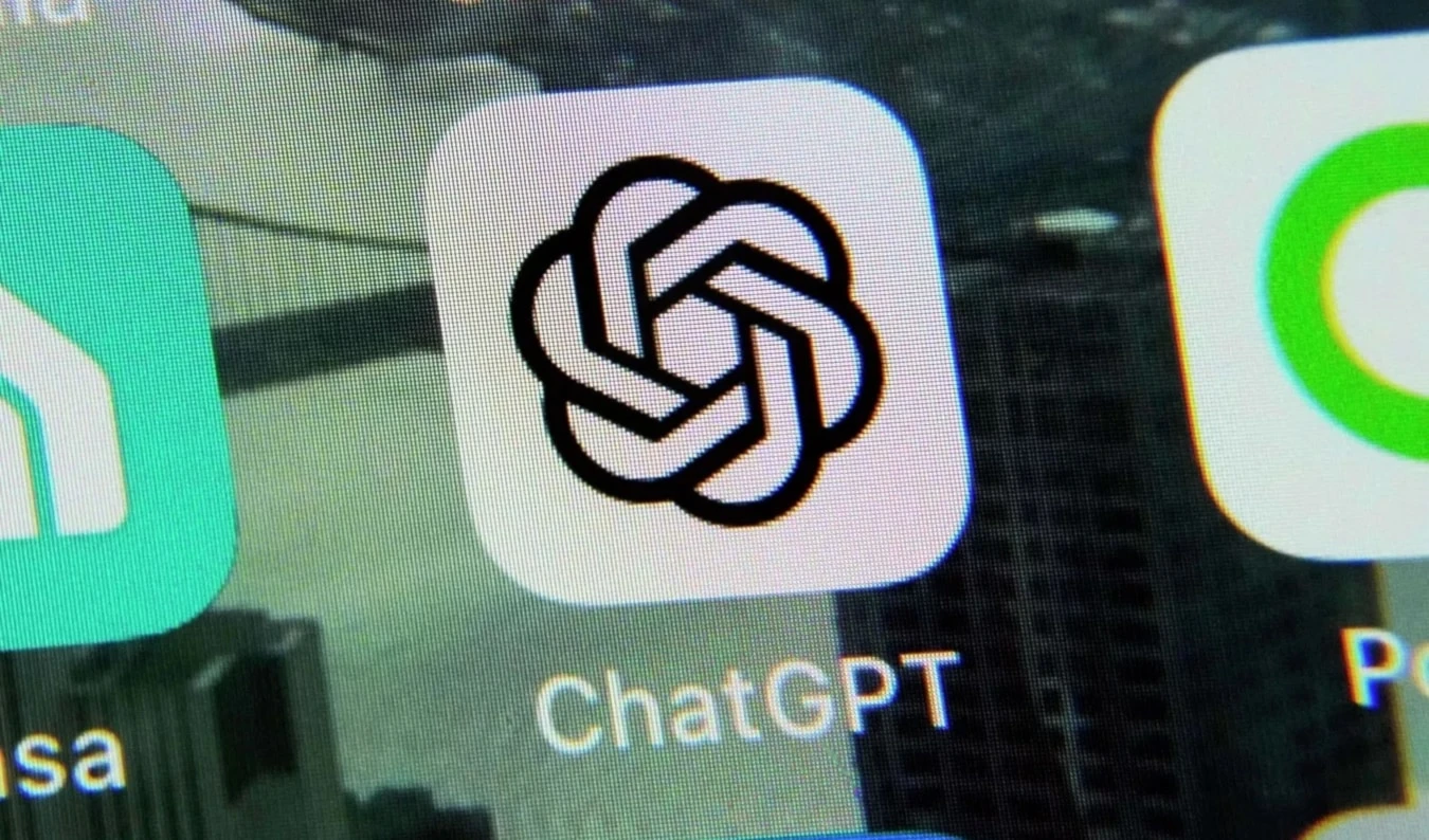 OpenAI, detrás de ChatGPT, recibe inyección millonaria. Foto: AP.