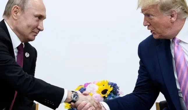 El Kremlin asegura que el llamado de Trump a Putin para desescalar la guerra en Ucrania es "pura ficción".