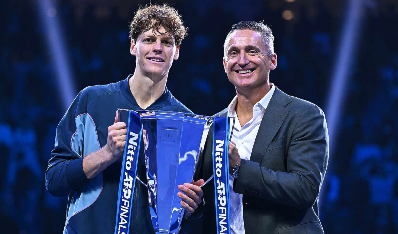 Italiano Sinner conquista trofeo de Copa Masters de tenis. Foto: ATP.