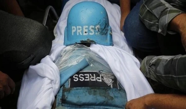 Con los asesinatos a periodistas, la entidad israelí no logra ocultar sus fracasos ni encubrir sus crímenes. Con los asesinatos a periodistas, la entidad israelí no logra ocultar sus fracasos ni encubrir sus crímenes.