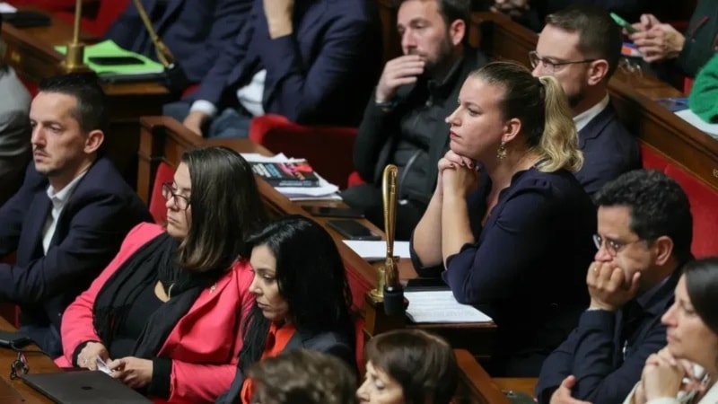 Diputados de la Francia Insumisa en la sesión de la Asamblea Nacional el 5 de noviembre de 2024.