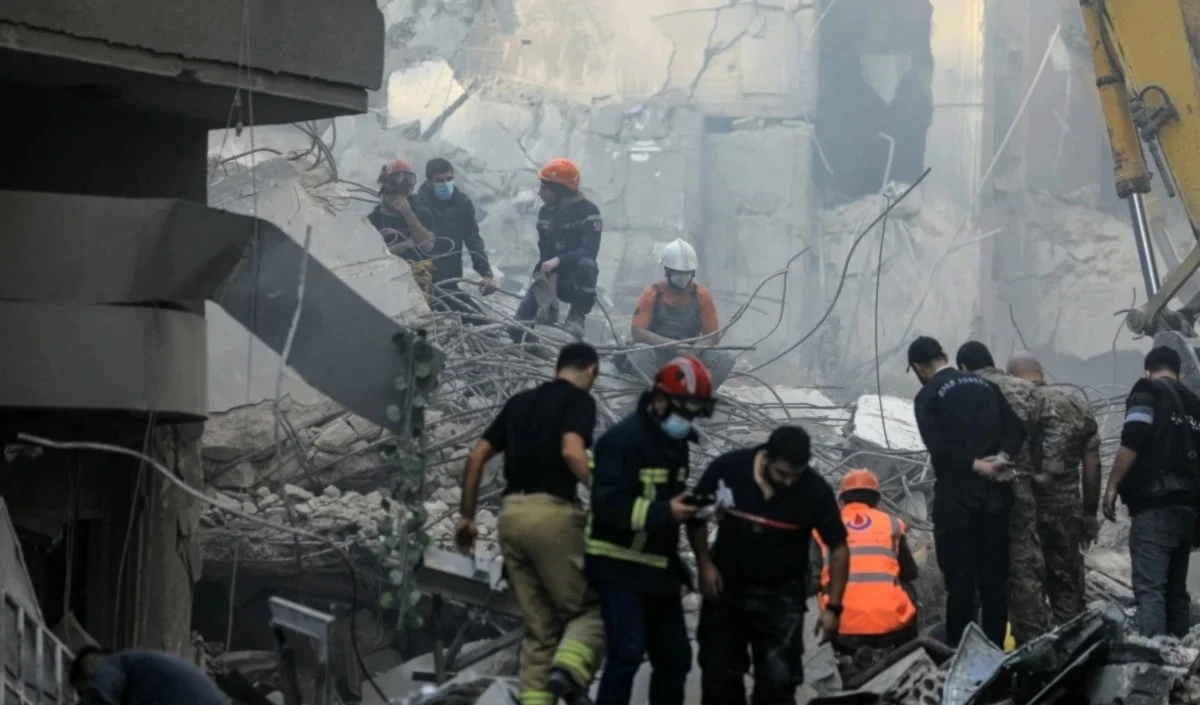 Ataque lanzado por la ocupación contra la zona de Al-Basta, en Beirut, capital de Líbano.
