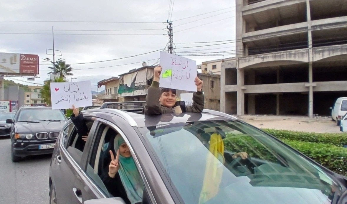 Los desplazados del sur del Líbano, la Bekaa y los suburbios de Beirut regresaron a sus hogares luego de la entrada en vigor del alto al fuego.