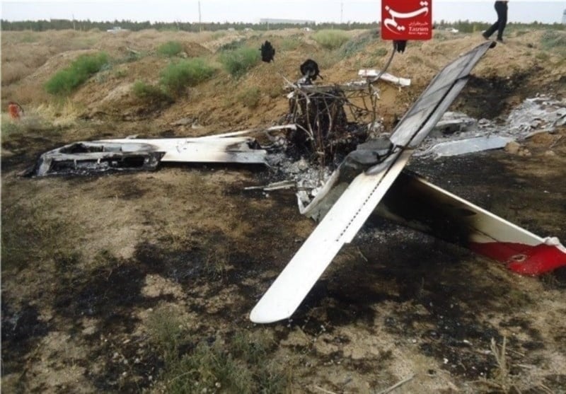 Restos del helicóptero iraní que se estrelló en la zona fronteriza de Sirkan, en el sureste del país. (Foto: Agencia Tasnim)