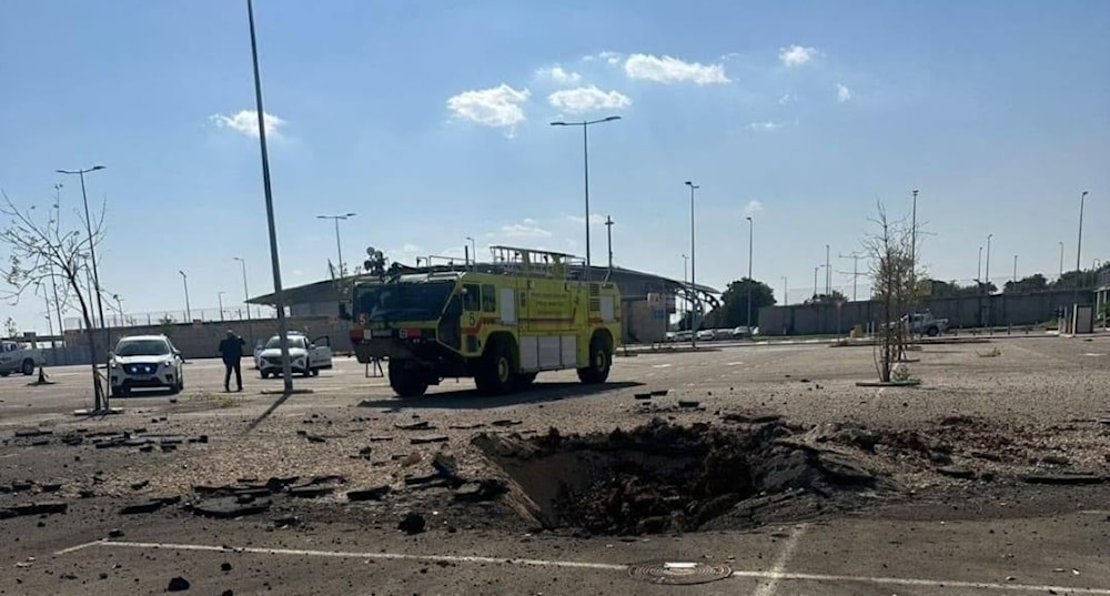 Efectos de los misiles de Hibullah en las inmediaciones del aeropuerto de Ben Gurion, en 