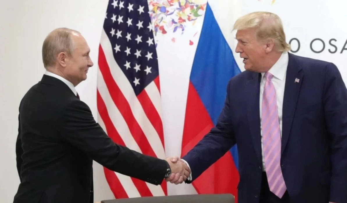 Encuentro entre el presidente de Rusia, Vladimir Punto, y su homólogo de Estados Unidos, Donald Trump, durante el primer mandato del último.