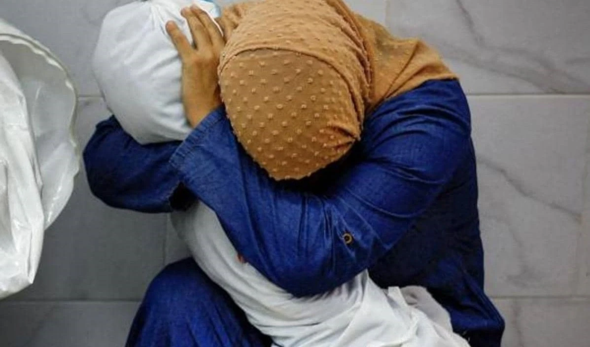 Los derechos inhumanos: Un lobo sigue mordiendo en Gaza