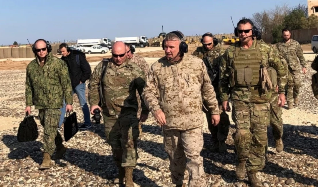 Comandante del Comando Central de EE. UU. recibe evaluación de las medidas de seguridad en Siria (Foto: Archivo) Comandante del Comando Central de EE. UU. recibe evaluación de las medidas de seguridad en Siria (Foto: Archivo)