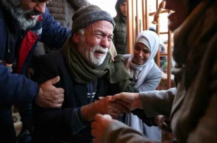 Este jueves las fuerzas israelíes cometieron tres horribles masacres en el campo de Al Nuseirat, donde acabaron con una familia entera. 