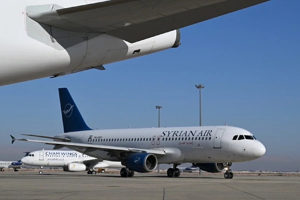 Después de 10 días, despegó el primer avión desde el aeropuerto de Damasco hacia Alepo. (Foto: AFP)