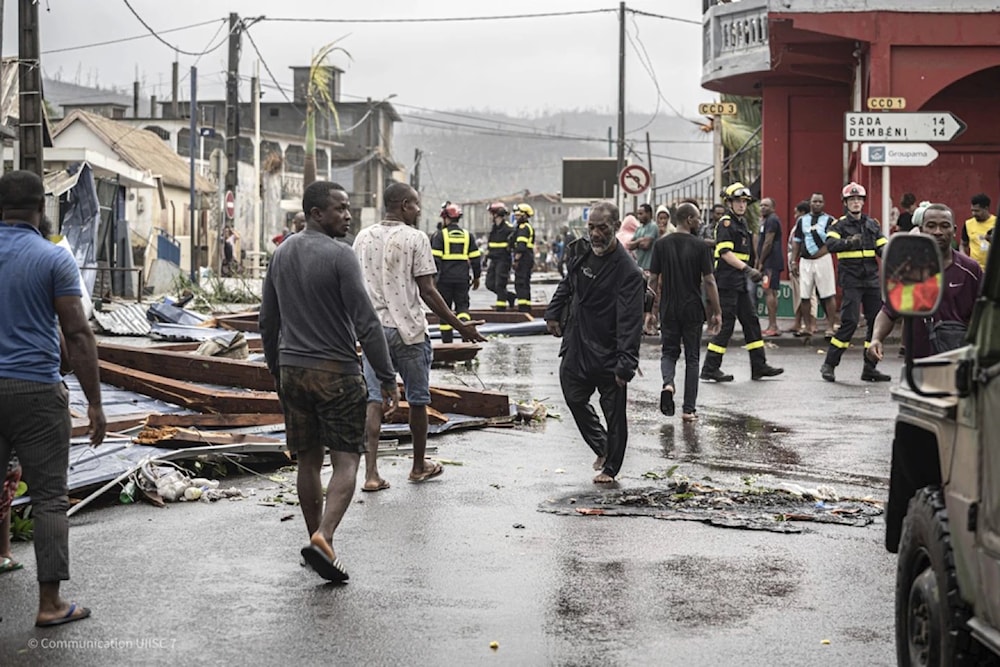 Francia decreta toque de queda nocturno en Mayotte tras ciclón