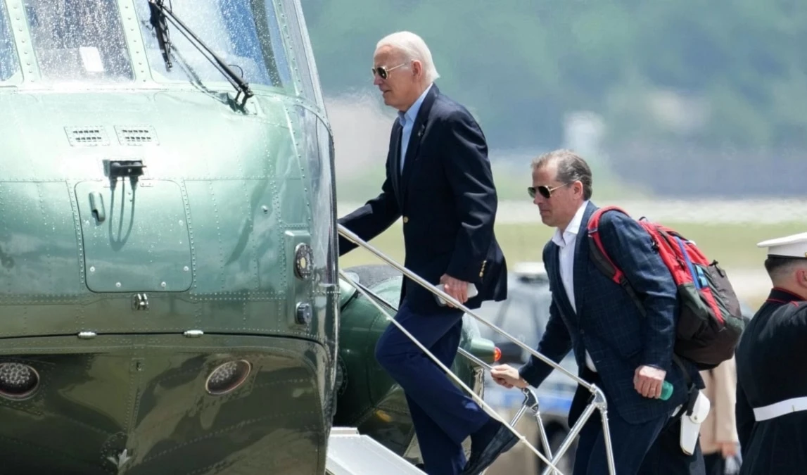 El presidente de Estados Unidos, Joe Biden, y su hijo Hunter.