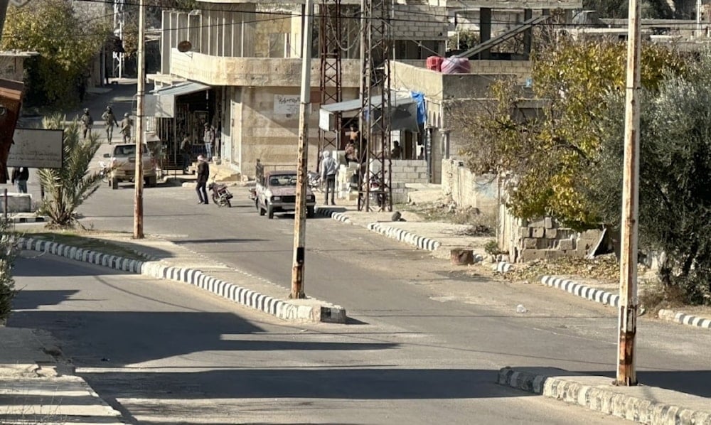 Ocupación israelí penetra en una de las aldeas de la cuenca de Yarmuk, en la gobernación de Daraa (Foto: Agencia Anatolia)