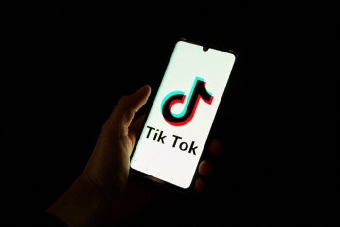 Albania prohíbe TikTok tras el asesinato de un adolescente. Foto: AFP. 